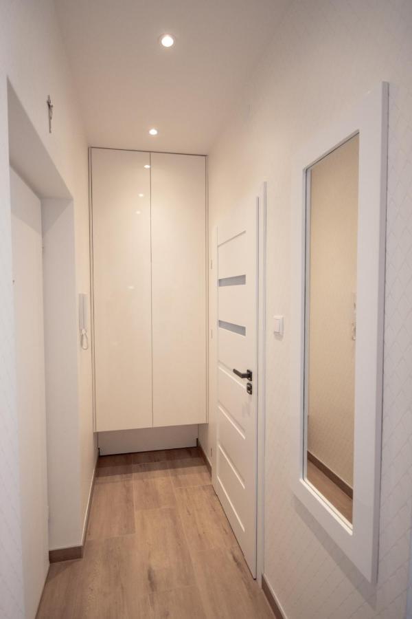 Ap 10 Apartment